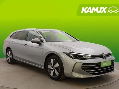 Käytetty VW Passat Business 272 HP (200 kW) 2025 Hopea / harmaa Farmari