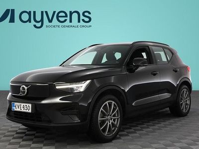 Musta Käytetty 2023 Volvo XC40 Core Katumaasturi | 33 900 € (Perustarjous)