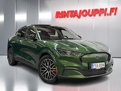 Käytetty 2025 Ford Mustang Mach-E Premium Katumaasturi | 65 670 €