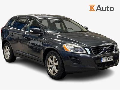 Käytetty 2013 Volvo XC60 Summum Katumaasturi | 13 900 €