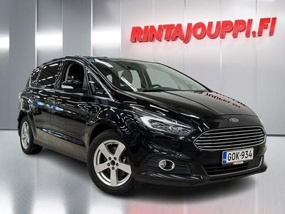 Käytetty Ford S-MAX Titanium 180 HP (132 kW) 2017 Musta Tila-auto