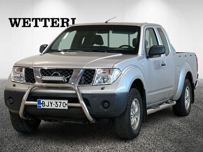 käytetty Nissan King Navara 2,5 dCi 171 hv SE 4x4Cab - Rahoituskorko alk. 2,99%+kulut - ** Juuri tullut! / ALV / 1-omisteinen Suomiauto / Alennusvaihteisto **