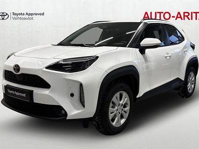 Valkoinen Käytetty 2024 Toyota Yaris Cross Plus Katumaasturi | 32 970 € (Perustarjous)