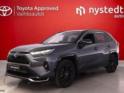 Harmaa Käytetty 2025 Toyota RAV4 Premium Katumaasturi | 54 780 € (Hieman kallis)