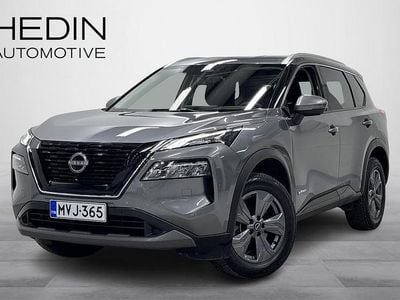 Käytetty Nissan X-Trail N-Connecta 214 HP (157 kW) 2024 Harmaa Katumaasturi