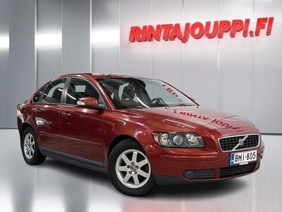 Käytetty Volvo S40 Momentum 125 HP (91 kW) 2007 Punainen Sedan