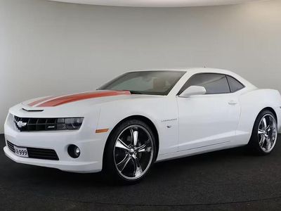 Valkoinen Käytetty 2010 Chevrolet Camaro SS Coupe - kaksiovinen | 36 800 €