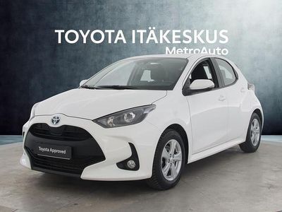 Käytetty Toyota Yaris Hybrid Active 116 HP (85 kW) 2023 Valkoinen Viistoperä