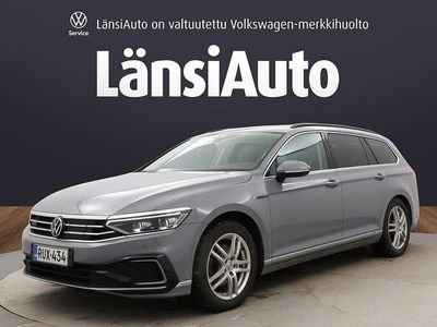 Käytetty VW Passat Business 218 HP (160 kW) 2023 Farmari