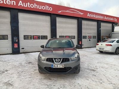 Käytetty Nissan Qashqai 117 HP (86 kW) 2012 Katumaasturi
