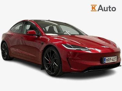 Käytetty 2024 Tesla Model 3 Performance Sedan | 51 900 €