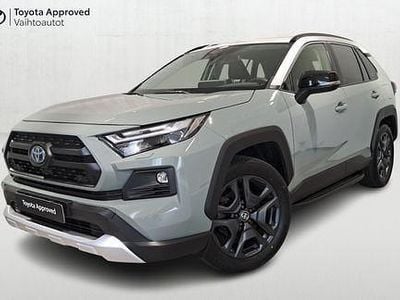 Käytetty Toyota RAV4 Edition 2023 Vihreä Katumaasturi