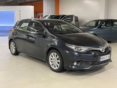 Käytetty 2016 Toyota Auris Active Viistoperä | 13 700 € (Perustarjous)