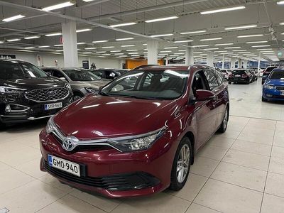 Punainen Käytetty 2018 Toyota Auris Touring Sports Edition Farmari | 13 750 € (Perustarjous)
