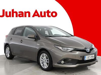 Käytetty Toyota Auris Hybrid Active 99 HP (72 kW) 2018 Viistoperä