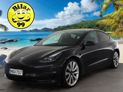 Käytetty 2022 Tesla Model 3 Performance Sedan | 33 400 € (Hieman kallis)