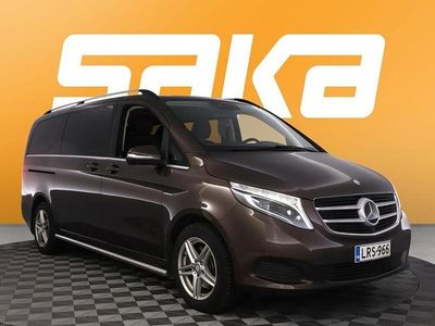 Käytetty 2016 Mercedes V220 Tila-auto | 55 900 €