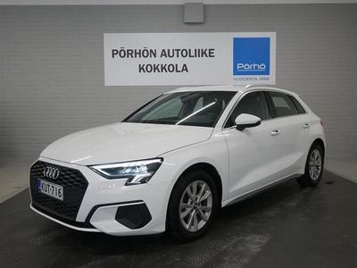 Käytetty Audi A3 Sportback 110 HP (80 kW) 2022 Valkoinen Viistoperä