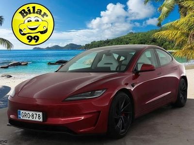Käytetty 2024 Tesla Model 3 Performance Sedan | 52 600 €