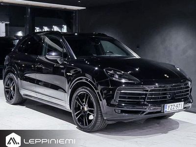 Käytetty 2018 Porsche Cayenne Black Edition Katumaasturi | 59 580 €