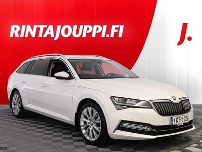 Valkoinen Käytetty 2020 Skoda Superb Style Farmari | 19 990 € (Perustarjous)