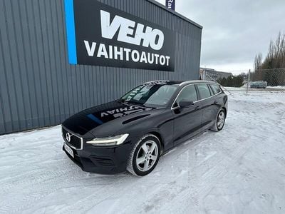 Käytetty Volvo V60 Business Edition 150 HP (110 kW) 2019 Musta Farmari