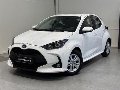 Valkoinen Käytetty 2021 Toyota Yaris Active Viistoperä | 19 750 € (Hieman kallis)