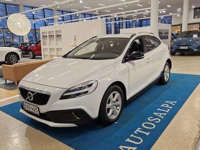 Käytetty Volvo V40 Business Edition 120 HP (88 kW) 2019 Viistoperä