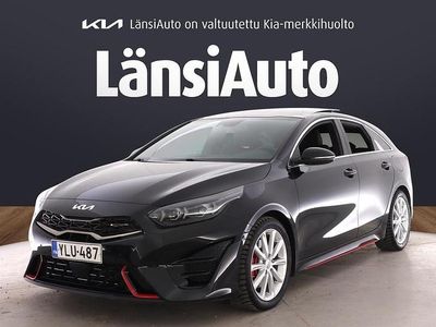 Käytetty Kia ProCeed Premium 204 HP (150 kW) 2022 Musta Farmari
