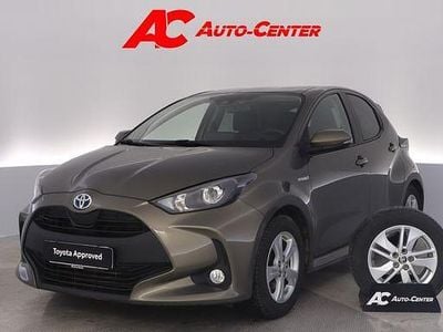 Käytetty Toyota Yaris Active 114 HP (83 kW) 2021 6x1 oxide bronze Viistoperä