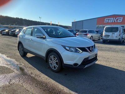 Käytetty Nissan Qashqai Acenta 163 HP (119 kW) 2016 Katumaasturi