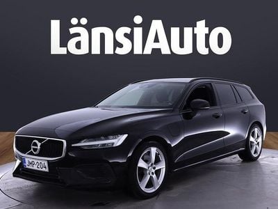 Käytetty Volvo V60 Momentum 317 HP (233 kW) 2019 Farmari