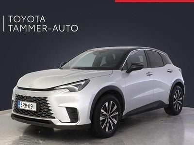 Käytetty Lexus LBX Launch Edition 136 HP (100 kW) 2024 2lb silver Katumaasturi