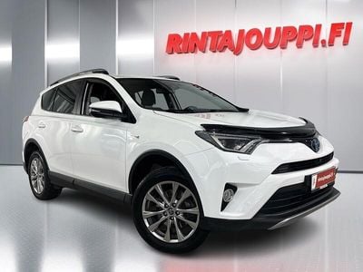 Käytetty Toyota RAV4 Hybrid Executive 155 HP (114 kW) 2017 Katumaasturi