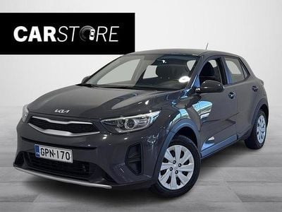 Käytetty Kia Stonic LX 101 HP (74 kW) 2024 Harmaa Katumaasturi