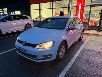 Käytetty 2016 VW Golf VII Comfortline Viistoperä | 13 490 € (Perustarjous)