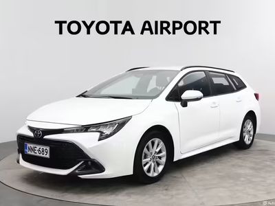 Valkoinen Käytetty 2023 Toyota Corolla Active Farmari | 27 490 € (Perustarjous)