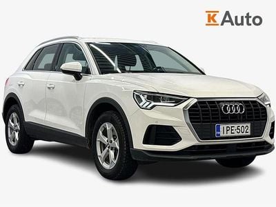 Käytetty Audi Q3 Business 245 HP (180 kW) 2022 Valkoinen Katumaasturi