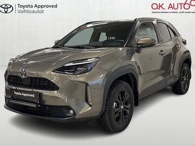 Oxide bronze (6x1) Käytetty 2025 Toyota Yaris Cross Plus Katumaasturi | 31 000 € (Hyvä tarjous)