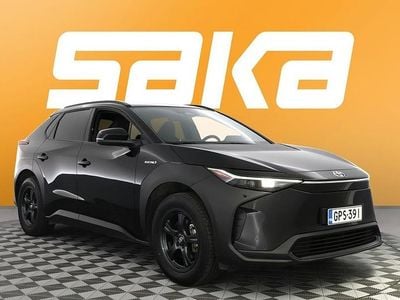 Käytetty 2023 Toyota bZ4X Active Katumaasturi | 31 870 € (Perustarjous)