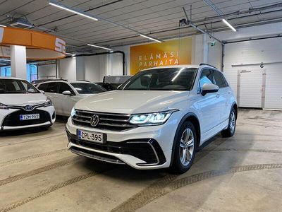 Käytetty 2021 VW Tiguan R-line Katumaasturi | 28 990 € (Perustarjous)
