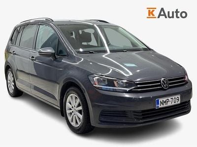 Käytetty VW Touran Comfortline 150 HP (110 kW) 2022 Harmaa Tila-auto