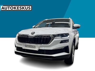 Valkoinen Uusi 2025 Skoda Karoq Style Katumaasturi | 42 900 €