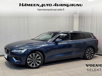 Sininen Käytetty 2023 Volvo V60 Performance Farmari | 35 500 € (Perustarjous)