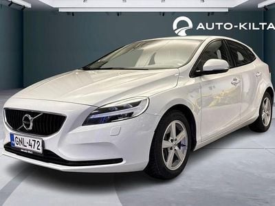 Valkoinen Käytetty 2019 Volvo V40 Business Edition Viistoperä | 22 900 € (Hieman kallis)