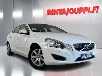 käytetty Volvo S60 1,6D DRIVe Momentum Business aut - 3kk lyhennysvapaa - Suomiauto, 1.Omistaja, Lisälämmitin, Koukku, Xenon - Ilmainen kotiintoimitus!