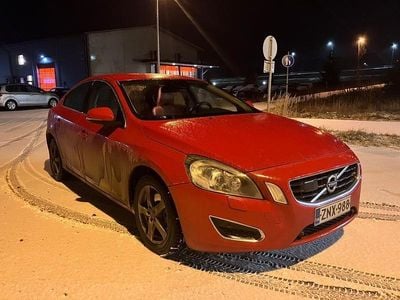 Käytetty 2011 Volvo S60 Summum Sedan | 13 800 € (Perustarjous)