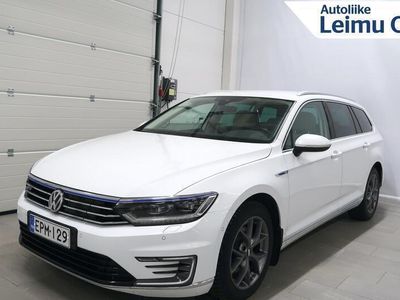 käytetty VW Passat Variant GTE Plug-In Hybrid 160 kW (218 hv) DSG - SUOMI-AUTO, SIISTI, WEBASTO !