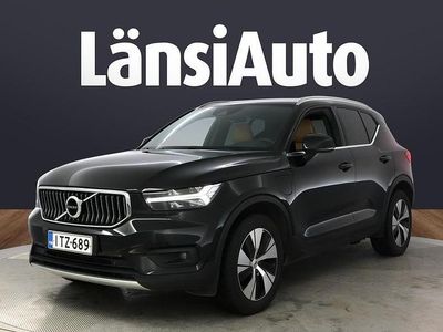 Musta Käytetty 2020 Volvo XC40 Business Edition Katumaasturi | 26 770 € (Hieman kallis)