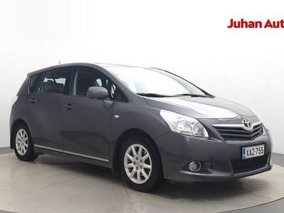 Käytetty Toyota Verso Edition 147 HP (108 kW) 2011 Harmaa Tila-auto